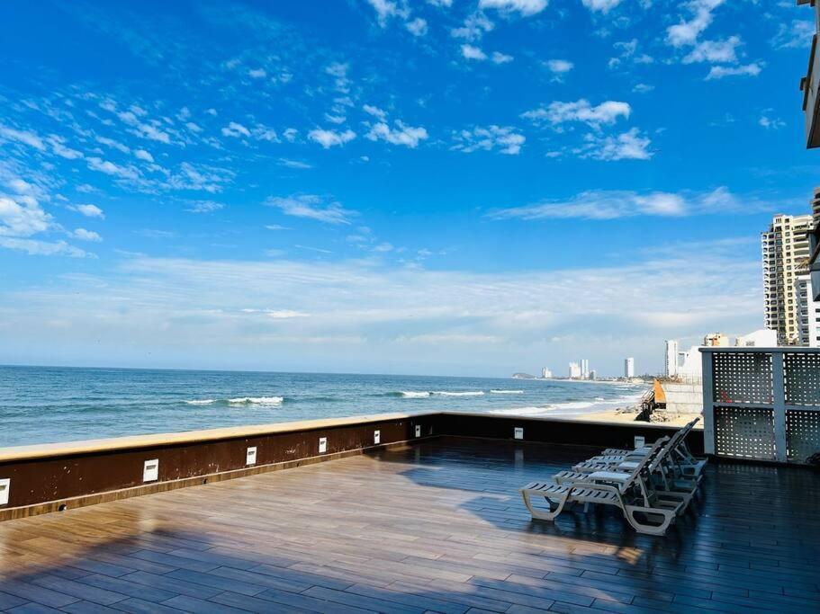 דירות מזטלן Depa Frente A La Playa By G P S Rentas מראה חיצוני תמונה